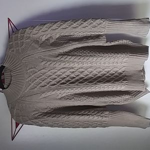 Super cute gray cable knit sweater